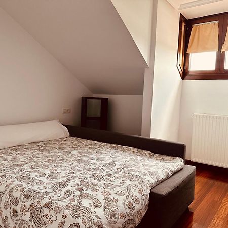 Alfaraz Apartment Aviles Luaran gambar